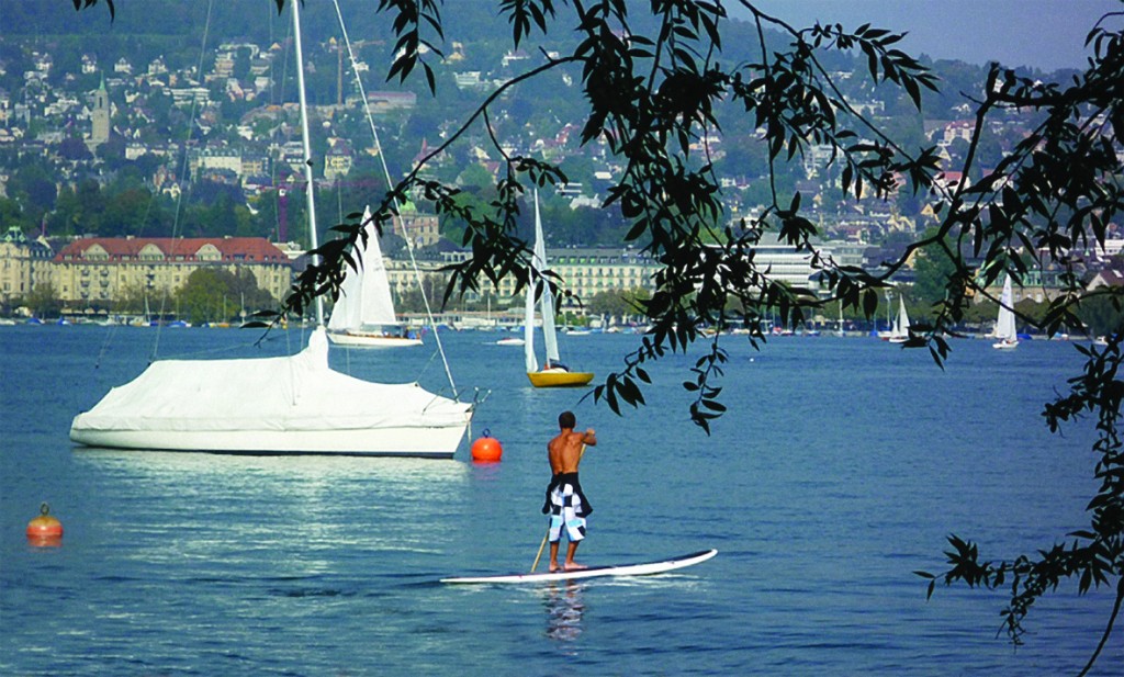 SUP Spaziergang in Zurich SUP Spaziergang auf dem Zürichsee