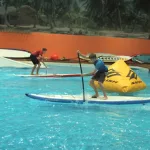 Ole_Schwarz_im_SUP-Becken