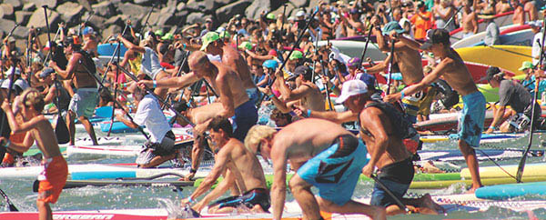 crowds-at-the-battle-of-the-paddle